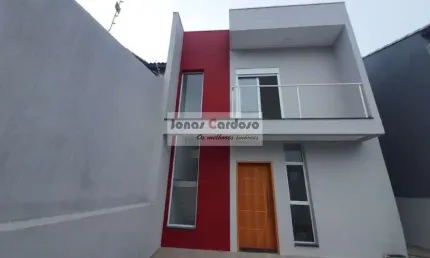 Imperdível oportunidade: sobrado à venda na villa di cesar em mogi das cruzes. com  3 quartos (1 suíte), 3 banheiros, 2 vagas, quintal. r$: 750 mil .