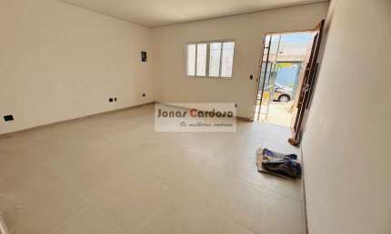 Imperdível! Casa à venda em Mogi das Cruzes-SP, bairro Bras Cubas, 3 quartos, 1 suíte, 2 salas, 2 vagas de garagem, 122m². Por R$: 480mil .