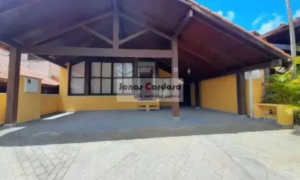 Imperdível! Casa em Condomínio no Parque Santana, Mogi das Cruzes-SP: 3 quartos, 1 suíte, sala ampla, 2 vagas. Por R$: 850 mil.