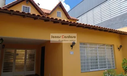 Sobrado impecável na Vila Rubens: 3 quartos, 1 suíte, 2 salas, 2 vagas - Mogi das Cruzes-SP. Por R$: 650 mil.