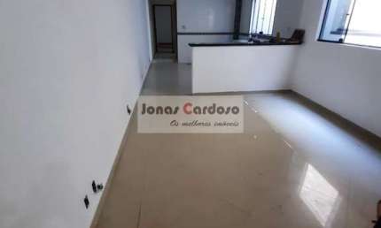 Alugue agora esta incrível casa com 2 quartos e 2 vagas coberta, cozinha ampla conceito aberto, região de Brás Cubas em Mogi das Cruzes!