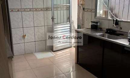 Casa à venda em Mogi das Cruzes-SP, Vila Jundiaí: 3 quartos, 1 sala, 3 banheiros, 1 vaga de garagem, 93 m² de área. Por 480 Mil.