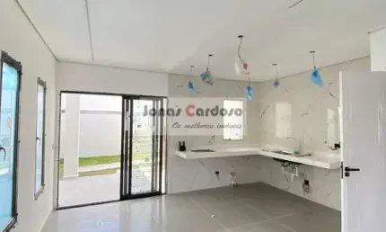 Oportunidade única: Casa à venda em Mogi das Cruzes-SP, no Jardim das Bandeiras, 3 quartos, 1 suíte, 1 sala, 2 banheiros, 2 vagas. Por $ 680 mil.