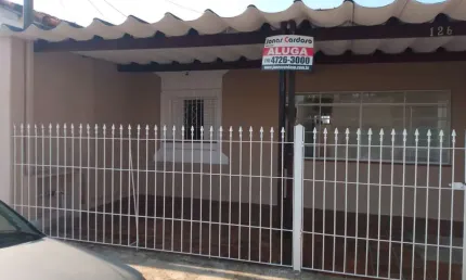Casa com 2 quartos para alugar na Vila Flávio, Mogi das Cruzes 