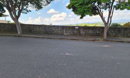 Terreno à venda na Avenida Nações Unidas, 11111111, Vila Assumpção, Águas de Lindóia