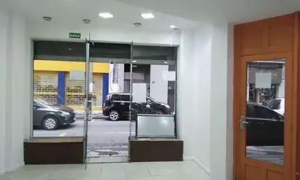 Ponto comercial à venda no Gonzaga, Santos 