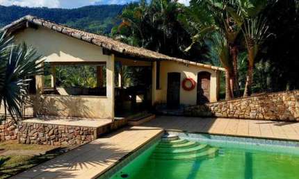 Chácara / sítio com 3 quartos à venda no Rio Mole (Bacaxá), Saquarema  por R$ 800.000