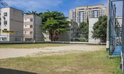 Apartamento com 2 quartos à venda na rua igarapé-açu, jacarepaguá, rio de janeiro, 52 m2 por r$ 195.000