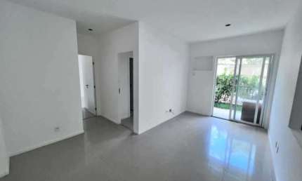 Apartamento com 2 quartos à venda na Estrada dos Bandeirantes, Camorim, Rio de Janeiro, 64 m2 por R$ 379.000