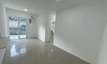 Apartamento com 2 quartos à venda na Estrada dos Bandeirantes, Camorim, Rio de Janeiro, 68 m2 por R$ 379.000