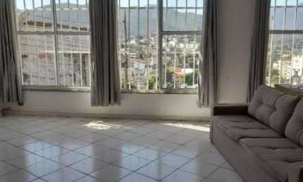 Casa com 3 quartos à venda na Rua Claudino de Oliveira, Pechincha, Rio de Janeiro, 127 m2 por R$ 335.000