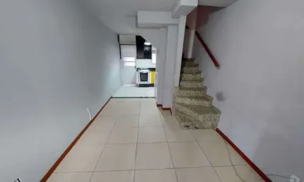 Casa em condomínio fechado com 2 quartos à venda na Rua Rosada, Guaratiba, Rio de Janeiro, 80 m2 por R$ 170.000