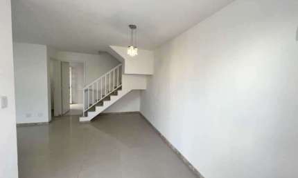 Casa em condomínio fechado com 3 quartos à venda na Rua Monsenhor Marques, Pechincha, Rio de Janeiro, 100 m2 por R$ 425.000
