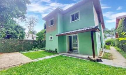 Casa em condomínio fechado com 4 quartos à venda na Rua Serra Dourada, Vargem Grande, Rio de Janeiro, 360 m2 por R$ 880.000