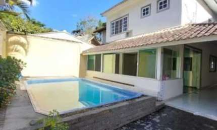 Casa em condomínio fechado com 4 quartos à venda na Rua Lagoa Bonita, Vargem Grande, Rio de Janeiro por R$ 720.000