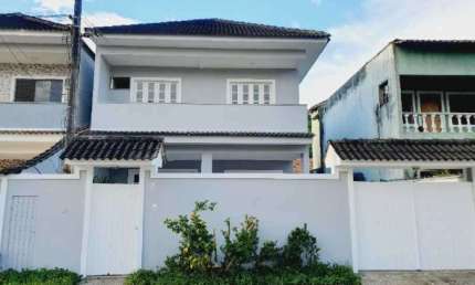 Casa em condomínio fechado com 4 quartos à venda na Rua Professor Sílvio Elia, Vargem Pequena, Rio de Janeiro, 160 m2 por R$ 630.000