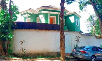 Casa em condomínio fechado com 5 quartos à venda na Estrada dos Bandeirantes, Vargem Pequena, Rio de Janeiro, 300 m2 por R$ 600.000