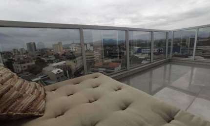 Cobertura com 4 quartos à venda na Rua Major Correia de Melo, Jardim Vinte e Cinco de Agosto, Duque de Caxias, 177 m2 por R$ 980.000