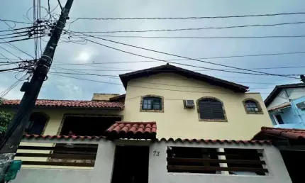 Casa com 3 quartos à venda na Rua Ana Teles, Campinho, Rio de Janeiro, 200 m2 por R$ 290.000