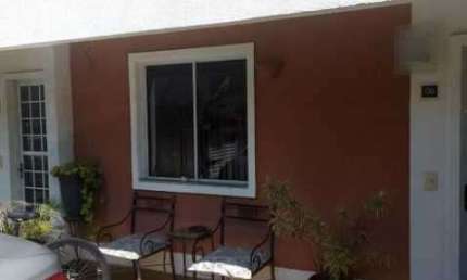 Casa em condomínio fechado com 3 quartos à venda na Rua Dumontina, Vargem Pequena, Rio de Janeiro, 83 m2 por R$ 450.000