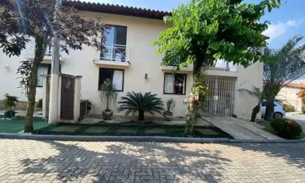 Casa em condomínio fechado com 5 quartos à venda na Estrada do Rio Grande, Taquara, Rio de Janeiro, 170 m2 por R$ 680.000