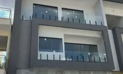 Casa em condomínio fechado com 3 quartos à venda na estrada do rio grande, taquara, rio de janeiro, 231 m2 por r$ 750.000