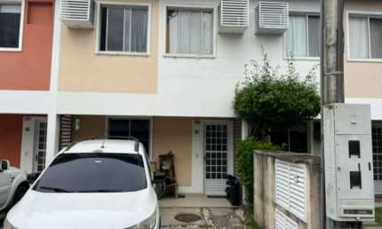 Casa em condomínio fechado com 3 quartos à venda na Estrada dos Bandeirantes, Vargem Pequena, Rio de Janeiro, 85 m2 por R$ 435.000