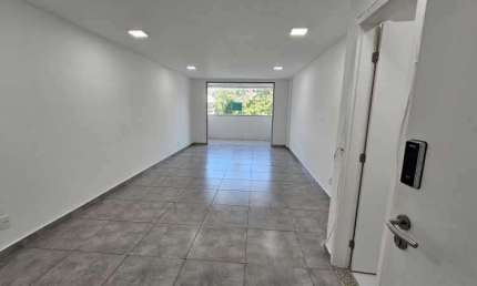 Sala comercial para alugar na Rua Coronel João Olintho, Recreio dos Bandeirantes, Rio de Janeiro, 39 m2 por R$ 1.700