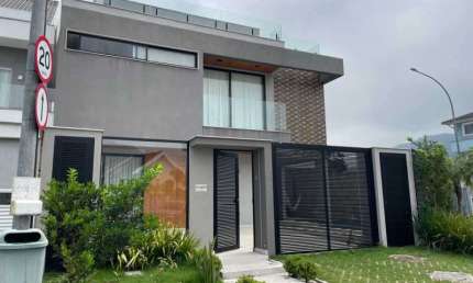Casa em condomínio fechado com 4 quartos à venda na Rua Desembargador Wellington Jones Paiva, Vargem Pequena, Rio de Janeiro, 420 m2 por R$ 2.100.000