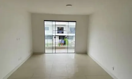 Casa em condomínio fechado com 4 quartos para alugar na Rua Manhuaçu, Vargem Grande, Rio de Janeiro, 136 m2 por R$ 4.000