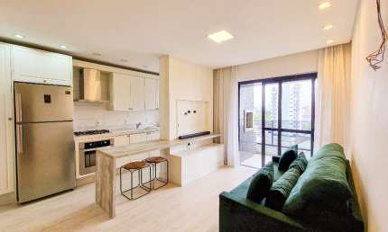 Apartamento mobiliado no Edifício Ritzclass com 1 suíte à venda no Centro de Joinville - SC  De R$ 650.000,00 por R$ 620.000,00