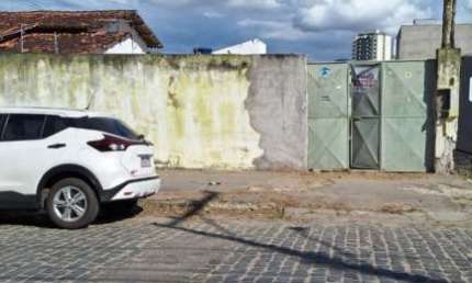 Oportunidade para adquirir um terreno localizado no Bairro Ponto central em Feira de Santana!