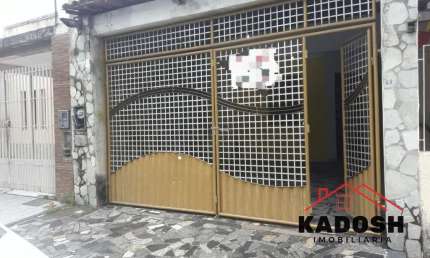 Casa a venda localizado no Bairro Serraria Brasil em Feira de Santana