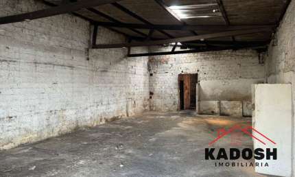 Galpão Comercial para Locação em Feira de Santana-BA, Bairro Parque Getúlio Vargas: 1 Sala, 1 Banheiro, 300m² de Área