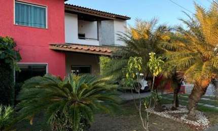 Casa de Luxo em Condomínio no Bairro Sim - 4 quartos, 3 suítes, 1 sala, 4 banheiros, 4 vagas - Feira de Santana-BA