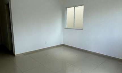 Casa em condomínio fechado com 3 quartos à venda na Avenida Artêmia Pires de Freitas, Registro, Feira de Santana por R$ 350.000