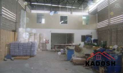 Galpão Industrial para Locação no Centro de Feira de Santana-BA: 3 salas, 3 banheiros, 1.000m² de Área.