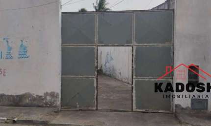 Galpão para locação em Feira de Santana-BA, bairro Lagoa Salgada, com 3 salas, 2 banheiros, 5 vagas de garagem e 280m² de área.