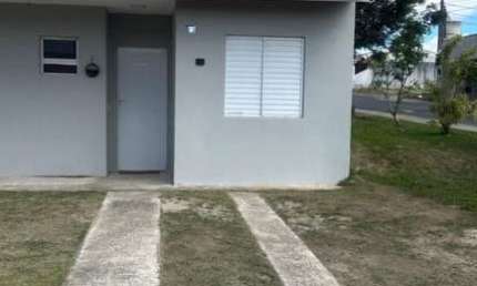 Casa em Condomínio à Venda em Feira de Santana-BA, Bairro Registro: 2 Quartos, Sala, Banheiro, 2 Vagas de Garagem, 160 m²!
