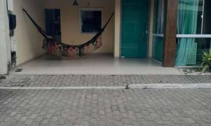 Venda de Casa em Condomínio de Luxo no 35º Bi em Feira de Santana-BA! 3 quartos, 1 suíte, 1 sala, 2 banheiros, 2 vagas, 200m².