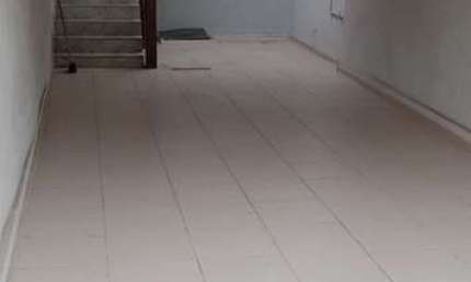 Casa à venda em Feira de Santana-BA, bairro Olhos D'água: 4 quartos, 1 suíte, 2 salas, 3 banheiros, 2 vagas de garagem - 162m².