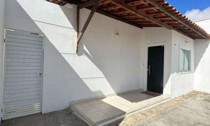 Imóvel de Luxo em Condomínio em Santo Antônio dos Prazeres, Feira de Santana-BA: 3 quartos, 1 suíte, 2 vagas - 161,50 m².