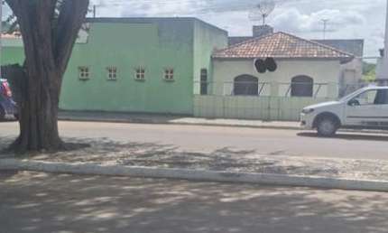 oportunidade de investimento: Casa à venda em Serra Preta-BA, no bairro Bravo, com 15 quartos, 05 banheiros e 600m² de área.