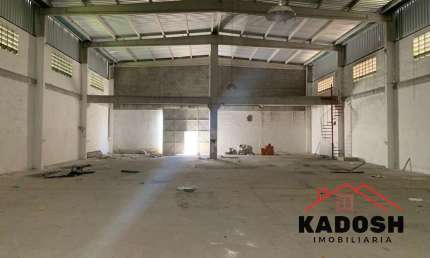 Barracão / Galpão / Depósito com 1 sala para alugar na Rua Votuporanguense, 34, Papagaio, Feira de Santana