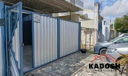 Casa para Locação, localizada no Bairro Capuchinhos em Feira de Santana