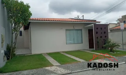 Casa para Venda no Condominio Parque das Cores localizada na Lagoa Salgada em Feira de Santana
