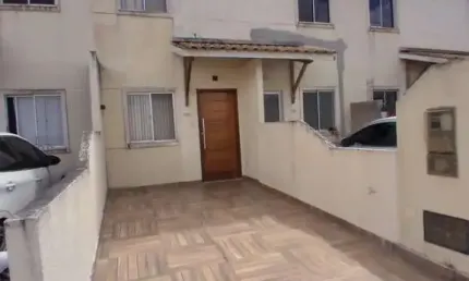 Casa para Venda no Condominio Verde Ville localizada no Bairro Papagaio em Feira de Santana