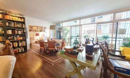 Apartamento com 206 m² com 4 quartos, 1 suíte, 2 vagas!