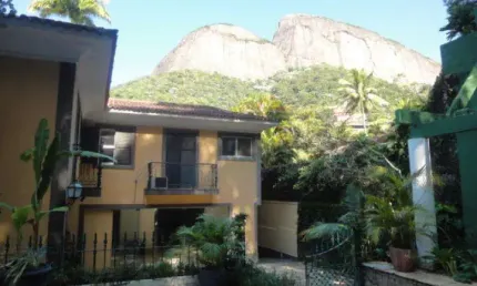 Casa de 735 metros quadrados no bairro Gávea com 5 quartos
