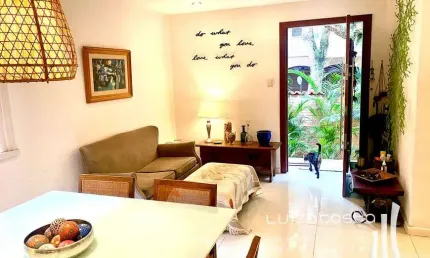 Charmoso apartamento em rua bucólica no Jardim Botânico